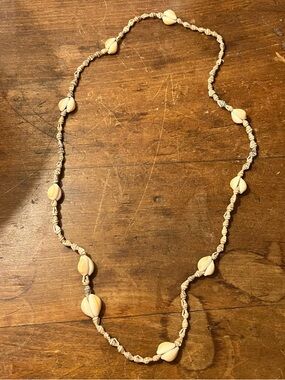 Boho Cream Shell Bead Necklace - Natural Beach Style